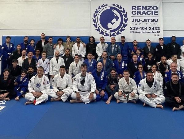 The Renzo Gracie Naples team together on the mat